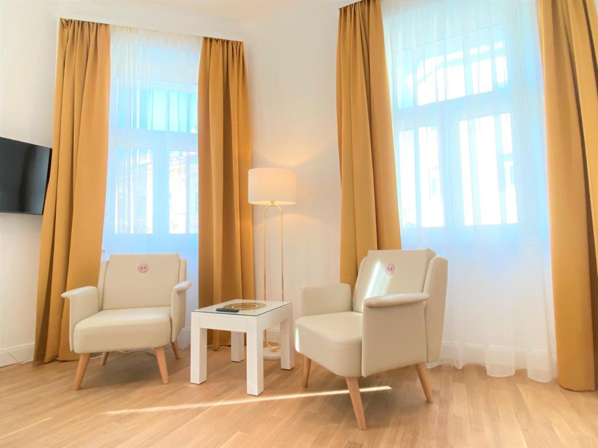 Steiner Residences Vienna Reumannplatz ภายนอก รูปภาพ