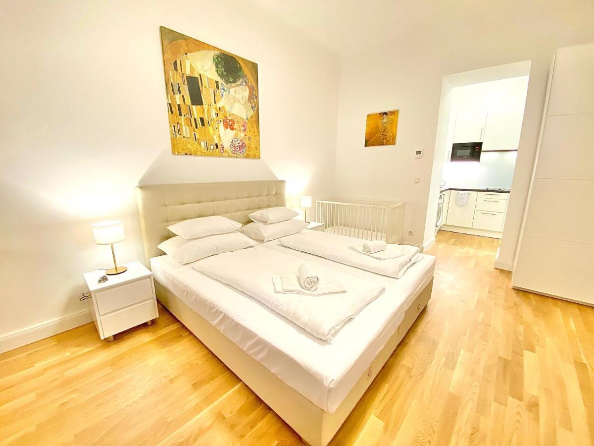 Steiner Residences Vienna Reumannplatz ภายนอก รูปภาพ