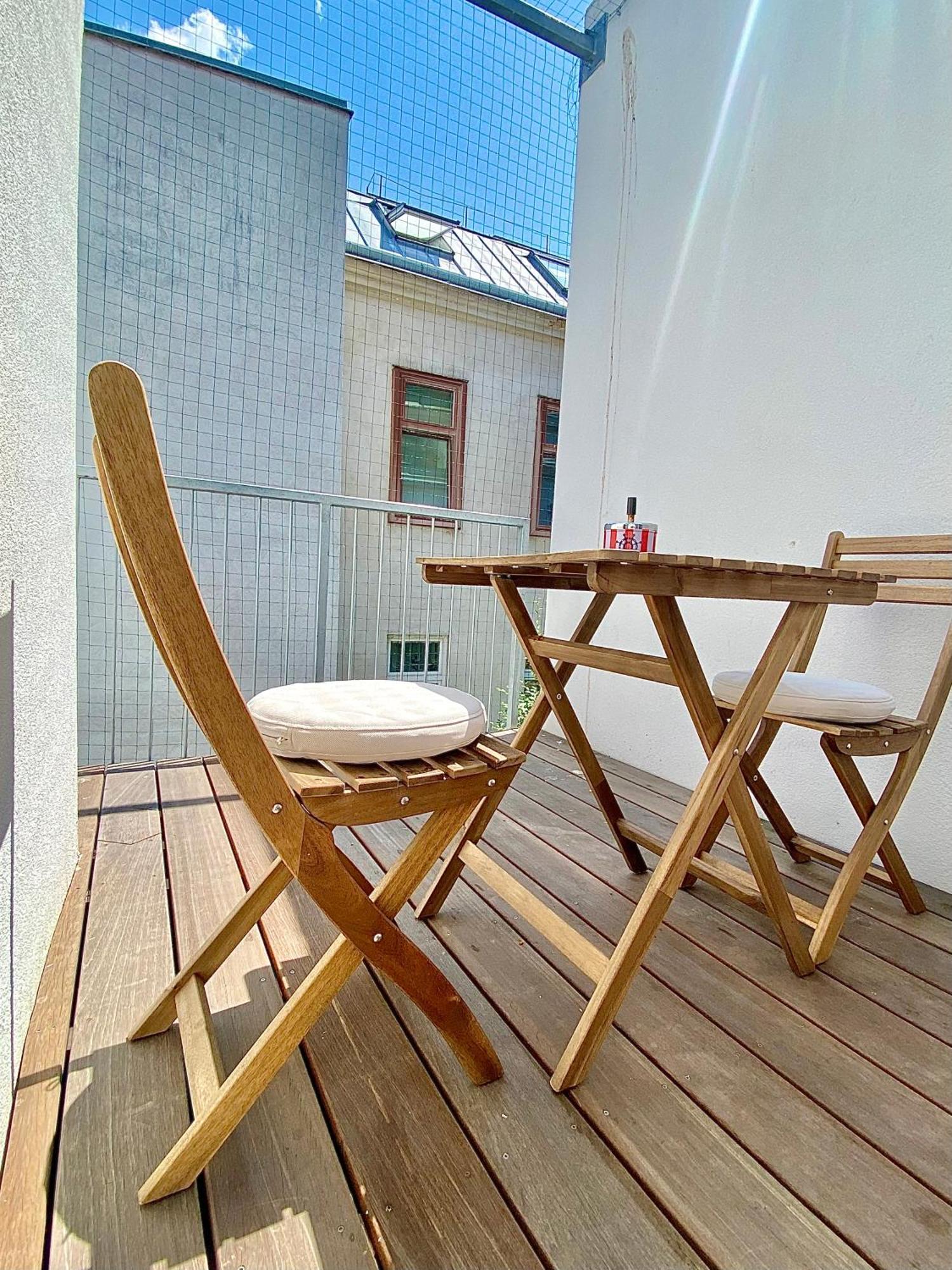 Steiner Residences Vienna Reumannplatz ภายนอก รูปภาพ